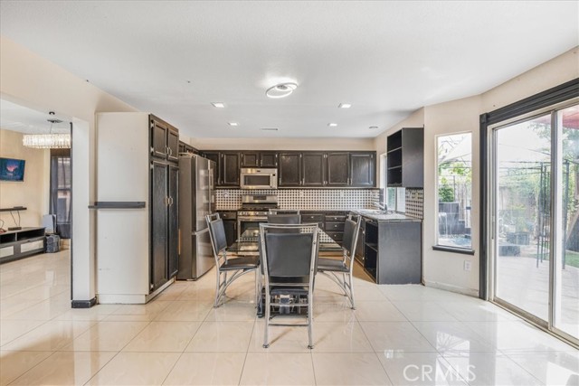 Detail Gallery Image 14 of 41 For 507 Coudures Way, Perris,  CA 92571 - 3 Beds | 2/1 Baths