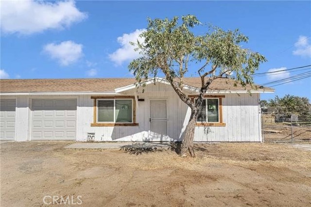 Detail Gallery Image 2 of 17 For 18254 Madrone, Adelanto,  CA 92301 - 6 Beds | 2 Baths