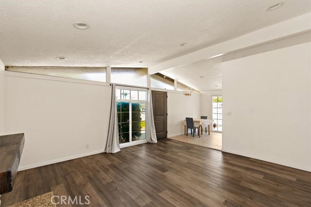 Detail Gallery Image 4 of 27 For 9930 Rose Ave, Montclair,  CA 91763 - 4 Beds | 2 Baths