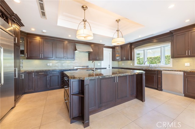 Detail Gallery Image 10 of 26 For 16511 Academia Dr, Encino,  CA 91436 - 3 Beds | 3/1 Baths