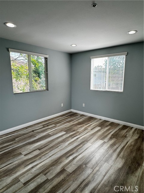 Detail Gallery Image 4 of 9 For 433 1/2 E 30th, Los Angeles,  CA 90011 - 3 Beds | 3 Baths