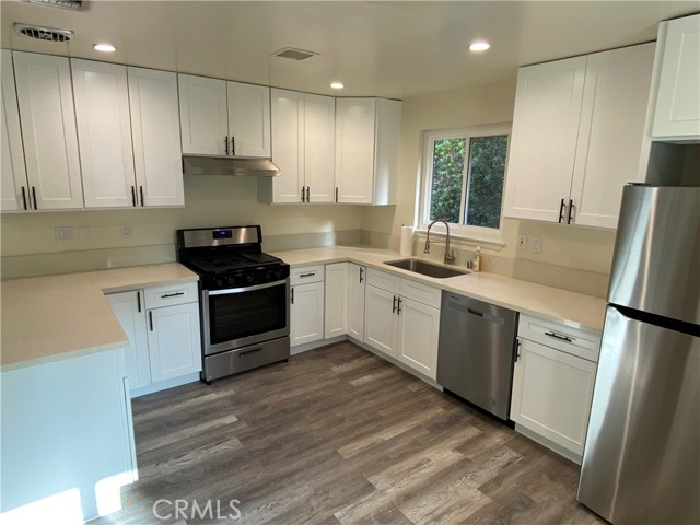 Detail Gallery Image 22 of 31 For 22148 Welby Way, Woodland Hills,  CA 91303 - 3 Beds | 2 Baths