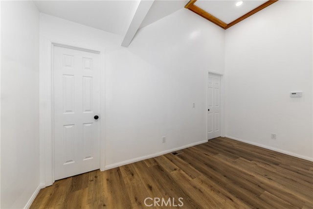 40085 Forest Road, Big Bear Lake CA: https://media.crmls.org/medias/64e7a748-1dc9-4b8d-82f7-5bb8f6dc1569.jpg