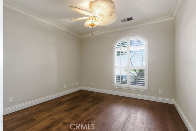 Image 25 of 66 For 2144 King Arthur Court