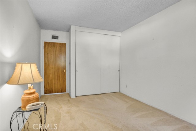 8834 Gerald Avenue, North Hills CA: https://media.crmls.org/medias/64e8ad13-cece-4726-8e27-d3b841e87a14.jpg