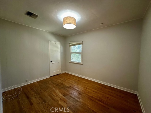 Detail Gallery Image 24 of 36 For 11741 Otsego St, Valley Village,  CA 91607 - 4 Beds | 2/1 Baths