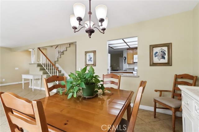 Detail Gallery Image 12 of 66 For 1124 N Holt Dr, Placentia,  CA 92870 - 4 Beds | 2/1 Baths
