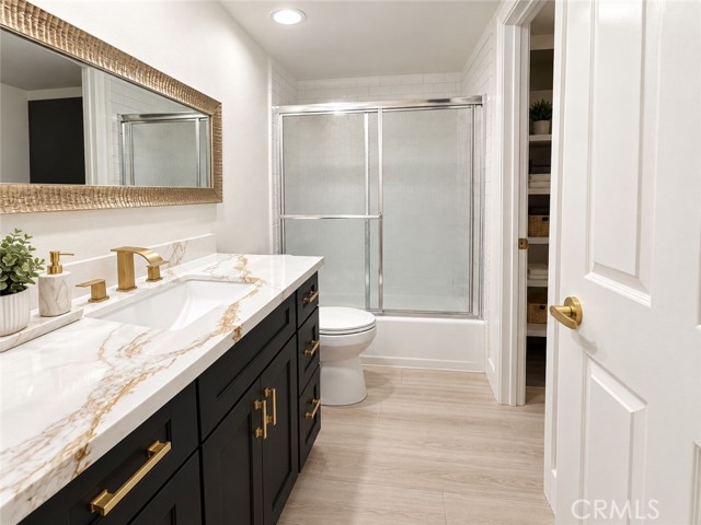 2 Bed Home for Sale in Burbank, California