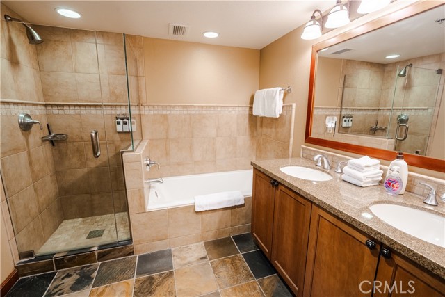 Detail Gallery Image 30 of 37 For 400 Resort Rd #834/836,  Unincorporated,  CA 96146 - 3 Beds | 3/1 Baths