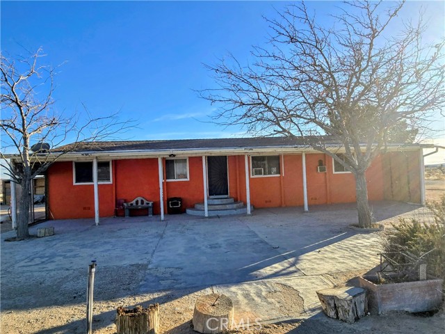Detail Gallery Image 1 of 18 For 10144 Fetters St, Mojave,  CA 93501 - 3 Beds | 2 Baths