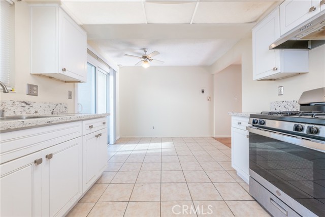 Detail Gallery Image 11 of 43 For 8804 Valley View St #C,  Buena Park,  CA 90620 - 2 Beds | 1/1 Baths