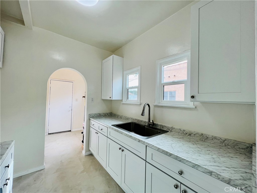 MLS #OC25243436 image #5