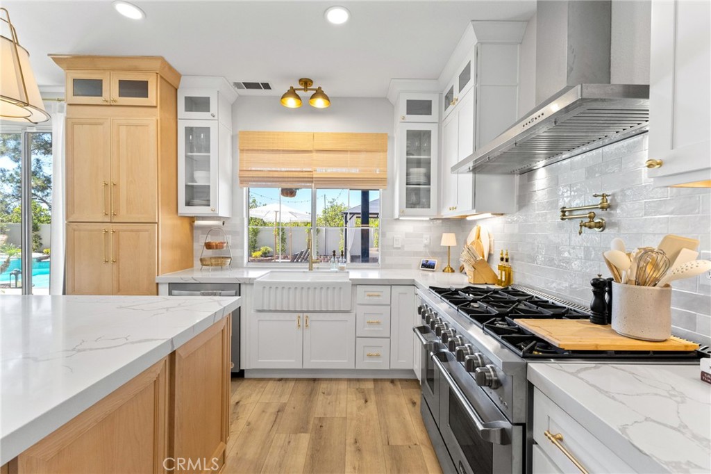 42898 Calle Londe