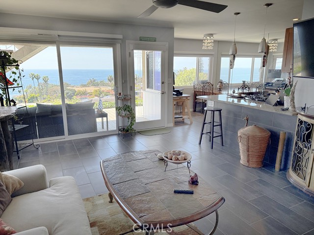 Detail Gallery Image 6 of 12 For 21692 Ocean Vista Dr a,  Laguna Beach,  CA 92651 - 2 Beds | 1 Baths