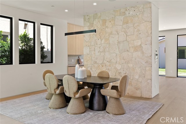 Detail Gallery Image 29 of 75 For 14738 Otsego St, Sherman Oaks,  CA 91403 - 5 Beds | 5/1 Baths