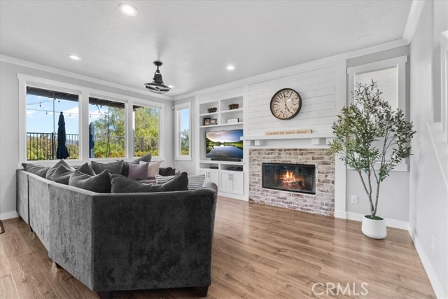 Detail Gallery Image 5 of 64 For 12053 Quail Ct, Yucaipa,  CA 92399 - 5 Beds | 3/1 Baths