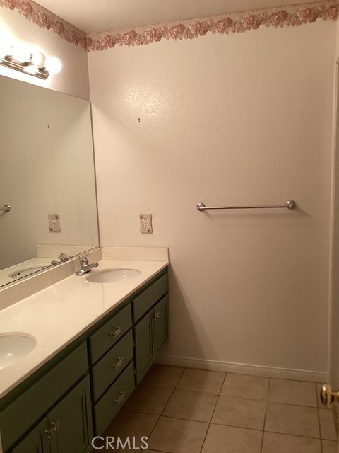 Detail Gallery Image 15 of 19 For 7120 W Avenue L-11, Lancaster,  CA 93536 - 4 Beds | 3 Baths