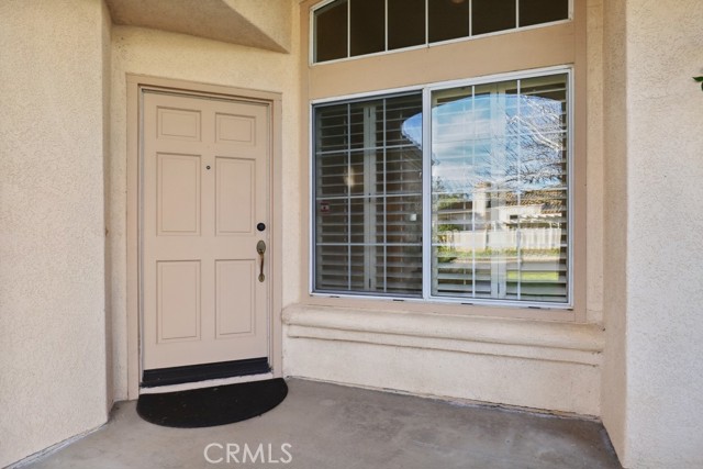 Detail Gallery Image 3 of 40 For 32058 Corte Soledad, Temecula,  CA 92592 - 3 Beds | 2 Baths
