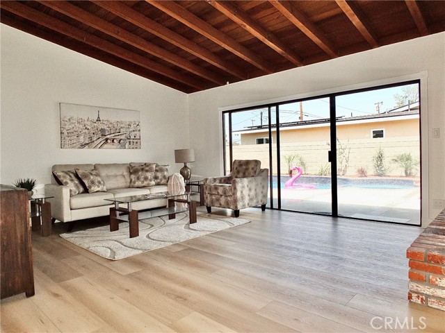 Detail Gallery Image 7 of 46 For 6531 E Espanita St, Long Beach,  CA 90815 - 3 Beds | 2 Baths