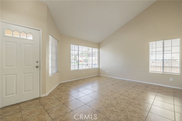 43602 Serenity Court, Lancaster CA: https://media.crmls.org/medias/64f1a016-39a9-4b1f-bb72-db367cc20aec.jpg