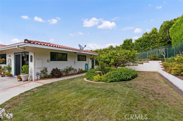 516 Via Media, Palos Verdes Estates, California 90274, 3 Bedrooms Bedrooms, ,Residential,Sold,Via Media,PV22151172