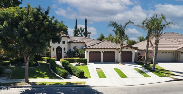 Detail Gallery Image 5 of 61 For 12011 Manorwood St, Bakersfield,  CA 93311 - 4 Beds | 2/1 Baths