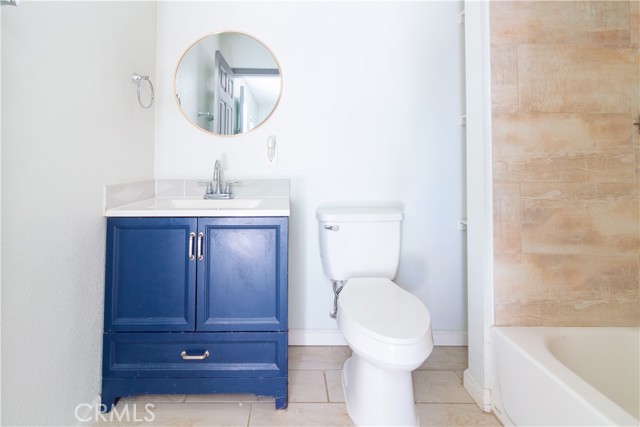 44655 Fig Avenue, Lancaster CA: https://media.crmls.org/medias/64f3f092-0cc2-4e81-8973-6e5827de51e0.jpg