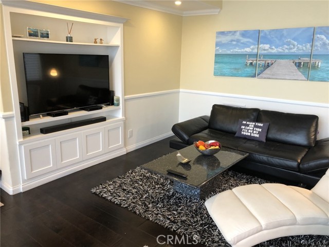 555 Esplanade, Redondo Beach CA: https://media.crmls.org/medias/64f4c538-bb95-4e54-ba83-6d9833d67777.jpg