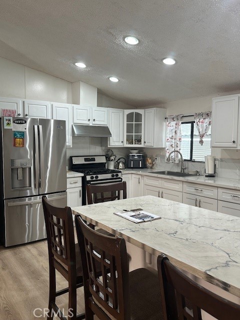2300 S Lewis Street, Anaheim CA: https://media.crmls.org/medias/64f52f1c-a5bd-49f1-963a-3c5be299daff.jpg