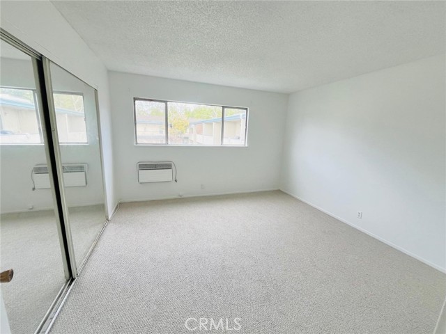 Photo #9: CRSR26051768 Listing: Photo #9