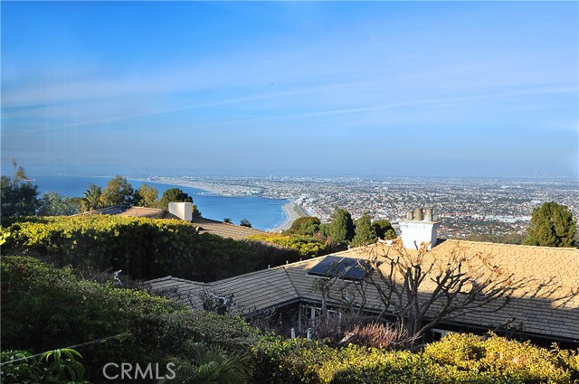 2249 Via Guadalana, Palos Verdes Estates, California 90274, 4 Bedrooms Bedrooms, ,2 BathroomsBathrooms,Residential,Sold,Via Guadalana,PV17004851