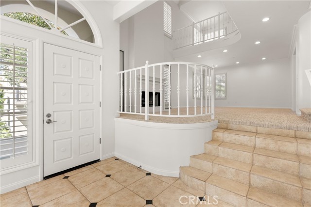 6042 Shadowbrook Circle, Huntington Beach CA: https://media.crmls.org/medias/64f603eb-4fc4-45b2-b076-4c8bf06f84b0.jpg