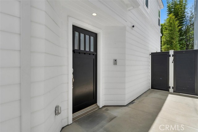 1605 Steinhart Avenue, Redondo Beach CA: https://media.crmls.org/medias/64f64f0a-388e-4857-a011-77c719781062.jpg