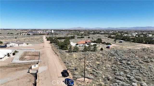 44 Christina Road, Hesperia CA: https://media.crmls.org/medias/64f65e8e-dbfb-485a-b1f4-25135f4e9459.jpg