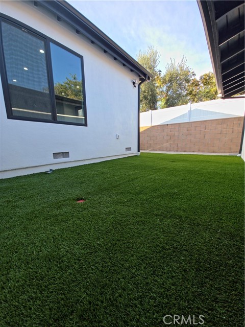 Detail Gallery Image 7 of 7 For 7047 1/2 Nestle Ave, Reseda,  CA 91335 - 1 Beds | 1 Baths