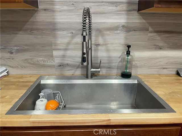 Detail Gallery Image 9 of 16 For 1724 E 10th St, Long Beach,  CA 90813 - 2 Beds | 1 Baths