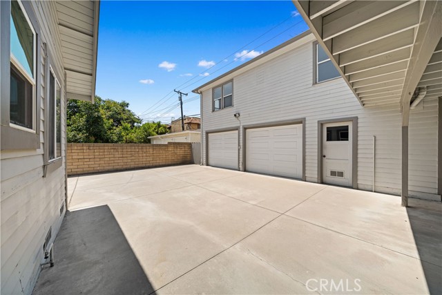 909 N. STONEMAN AVE, Alhambra CA: https://media.crmls.org/medias/64f8ca39-9ee0-4187-b636-b11adb3e1527.jpg