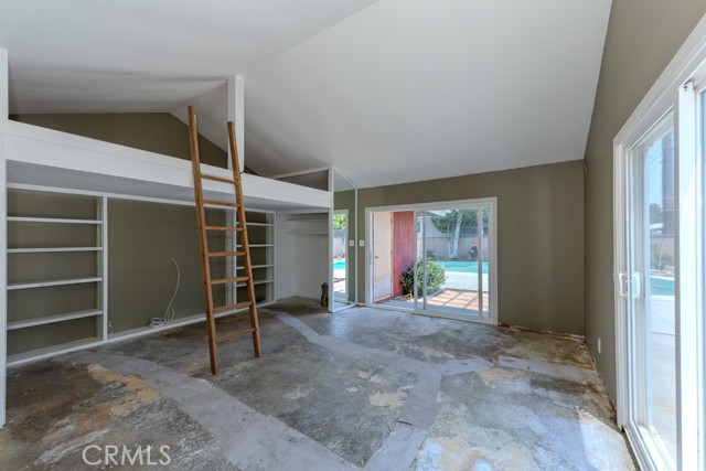 210 N Alberta Place, Fullerton CA: https://media.crmls.org/medias/64f9f688-ecdb-43ea-ae7e-404162a6adef.jpg