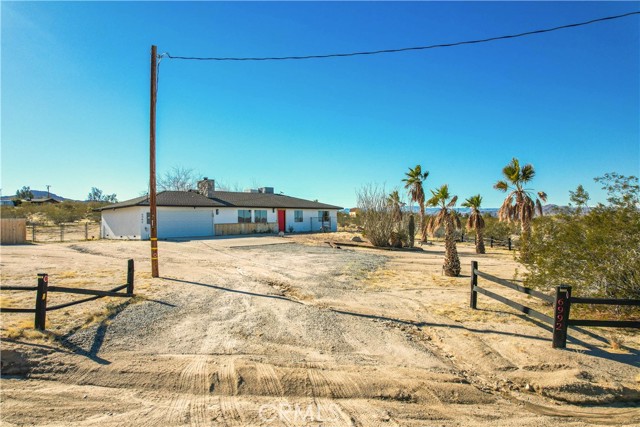 Detail Gallery Image 55 of 57 For 6992 Sierra Ave, Joshua Tree,  CA 92252 - 3 Beds | 2 Baths