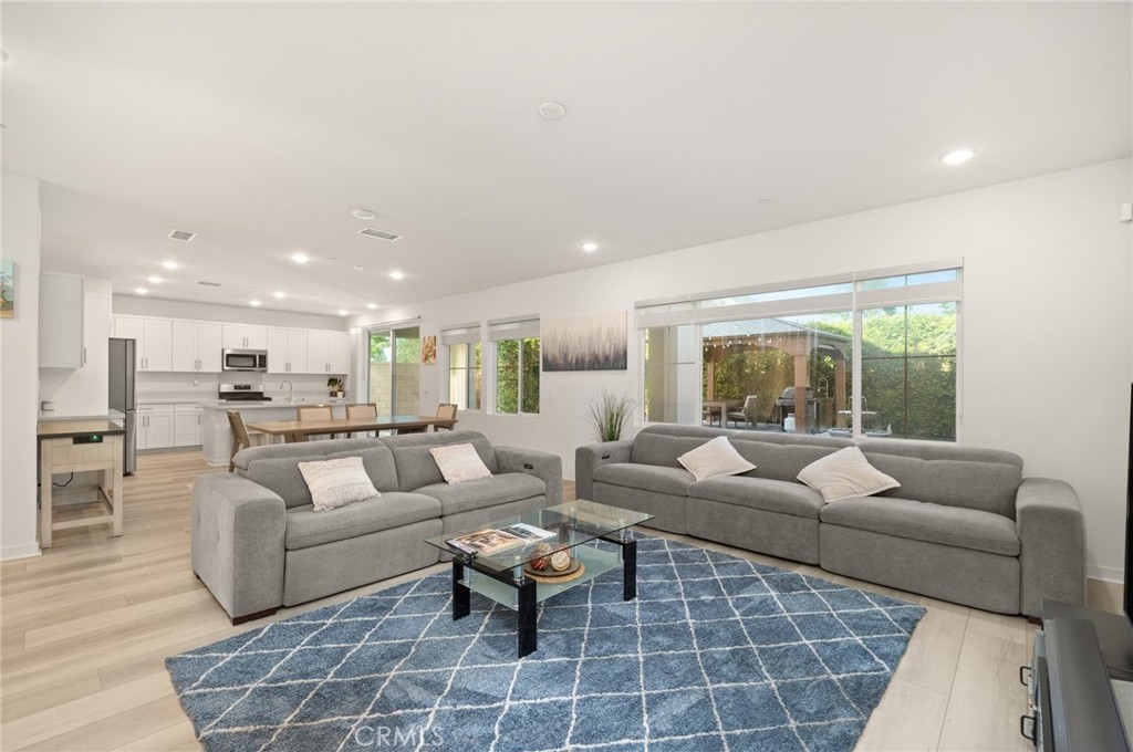 MLS #CV25118257 img 3