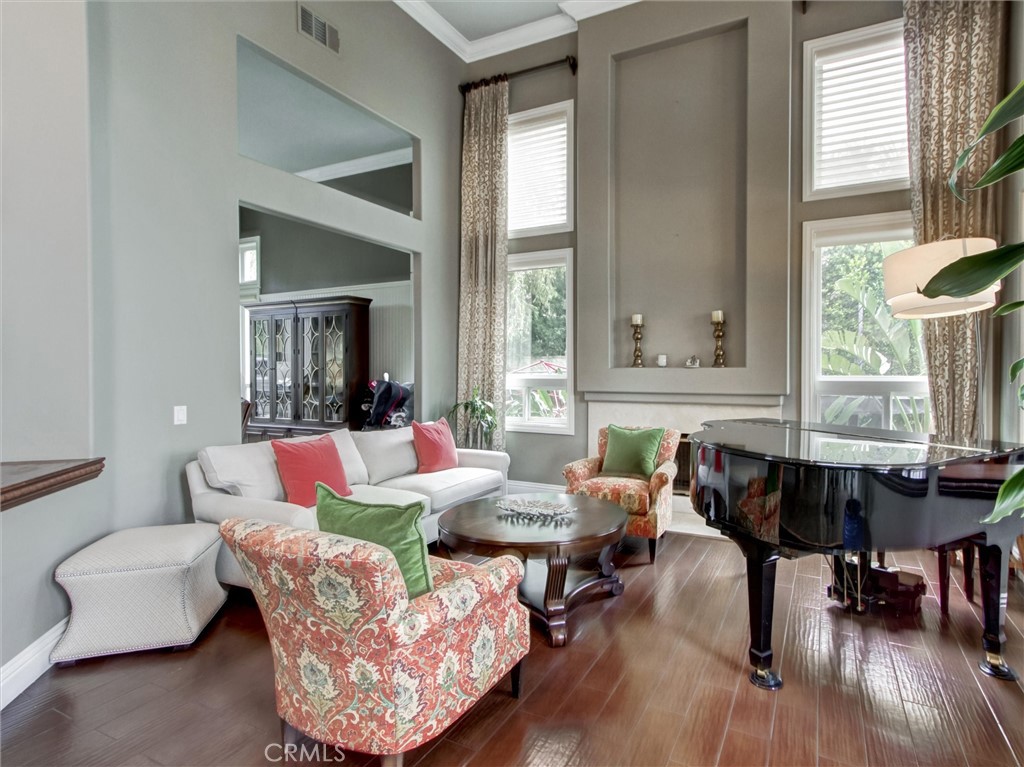 MLS #WS25134225 img 6