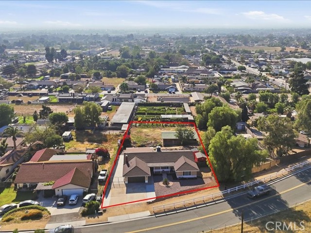 Detail Gallery Image 5 of 75 For 1826 Hillside, Norco,  CA 92860 - 4 Beds | 2 Baths