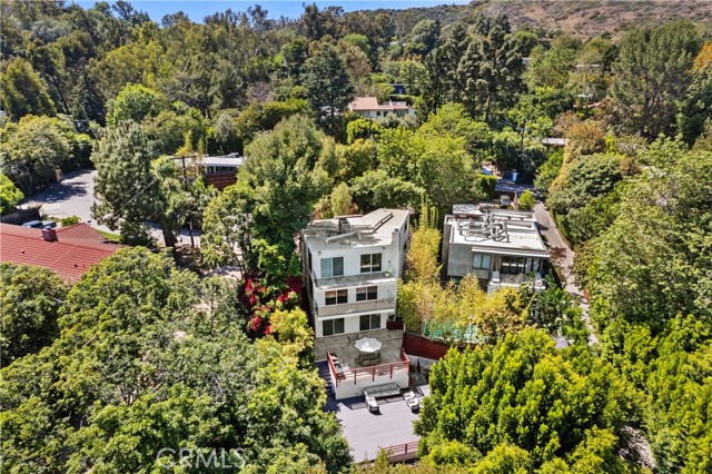 7670 Woodrow Wilson Drive, Los Angeles CA: https://media.crmls.org/medias/64fc2220-b383-4dee-867e-ecffeec626ee.jpg