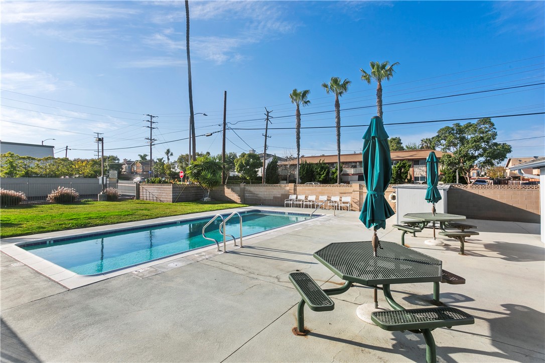 Detail Gallery Image 20 of 21 For 7652 Garfield Ave #40,  Huntington Beach,  CA 92648 - 1 Beds | 1 Baths