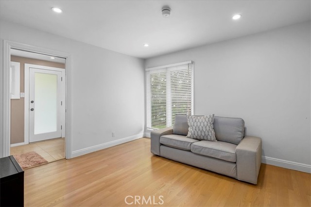 25 Aurora Drive, Rolling Hills Estates, California 90274, 4 Bedrooms Bedrooms, ,3 BathroomsBathrooms,Residential,Sold,Aurora,PV22148397