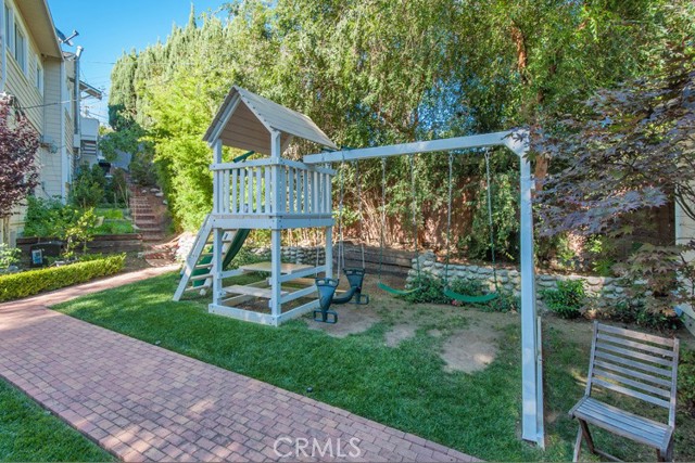 Detail Gallery Image 27 of 27 For 7120 Pacific View Dr, Los Angeles,  CA 90068 - 5 Beds | 4 Baths