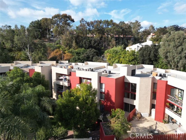 Detail Gallery Image 15 of 19 For 3961 via Marisol #223,  Los Angeles,  CA 90042 - 2 Beds | 2 Baths