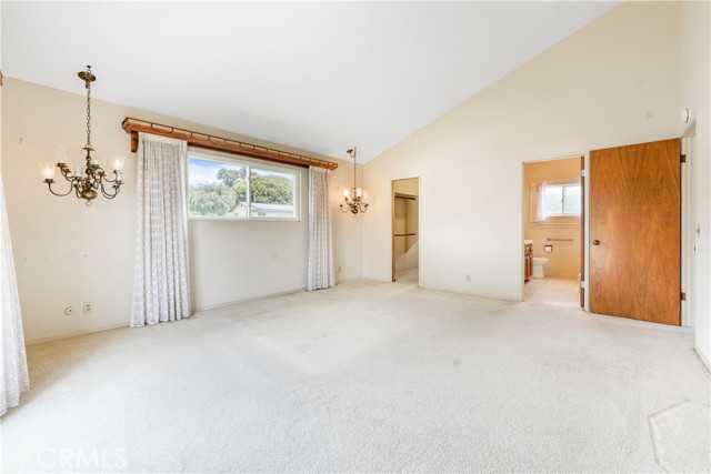 1300 Oak Avenue, Carlsbad CA: https://media.crmls.org/medias/64ffbb2f-1361-4e20-94b3-9455b5a7e84c.jpg