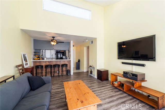 Detail Gallery Image 1 of 1 For 2343 E 17th St #303,  Long Beach,  CA 90804 - 2 Beds | 2 Baths
