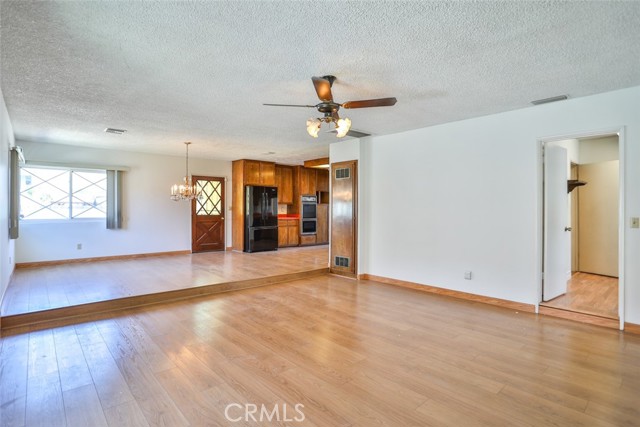 Detail Gallery Image 21 of 41 For 725 E Deodar St, Ontario,  CA 91764 - 3 Beds | 1/1 Baths
